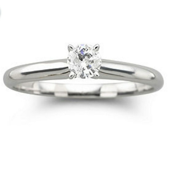 14k wg Diamond solitaire engagement / wedding ring - Picture 1 of 8